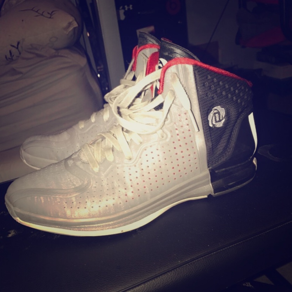 D Rose Basketball Shoes